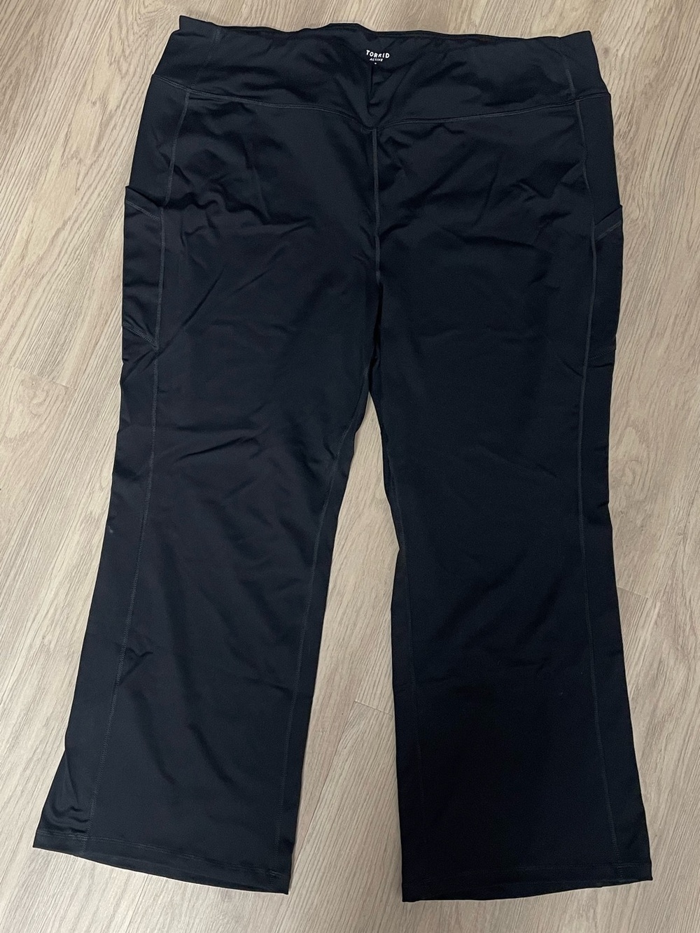 Torrid Active Yoga Pants Womens Size 5 Black Pockets Track Pants Straight